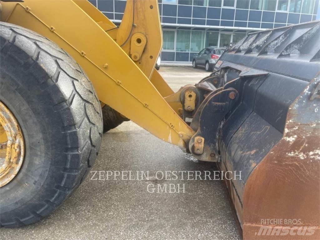 CAT 950M Pyöräkuormaajat