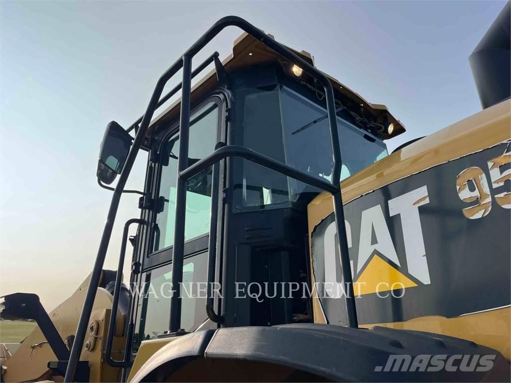 CAT 950M Pyöräkuormaajat