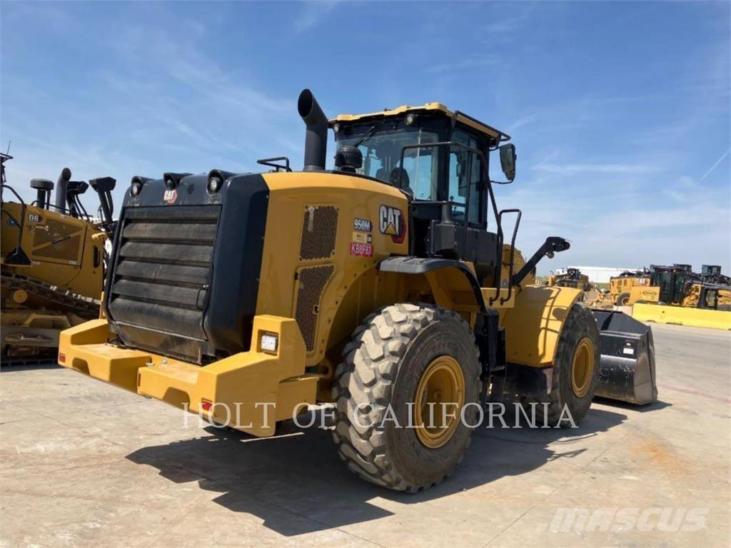 CAT 950M Pyöräkuormaajat