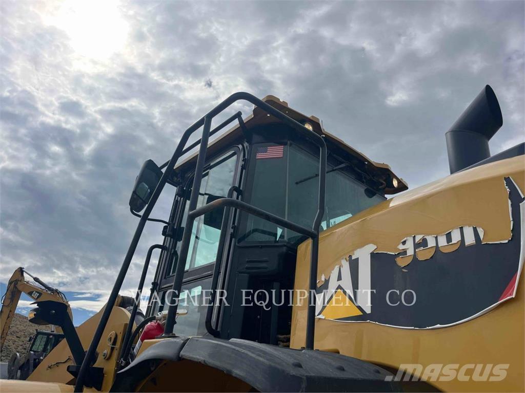 CAT 950M Pyöräkuormaajat