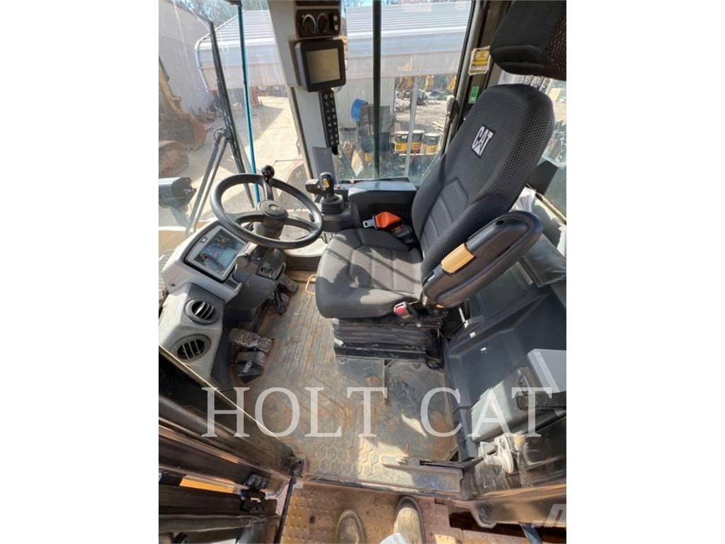 CAT 950M QC Pyöräkuormaajat