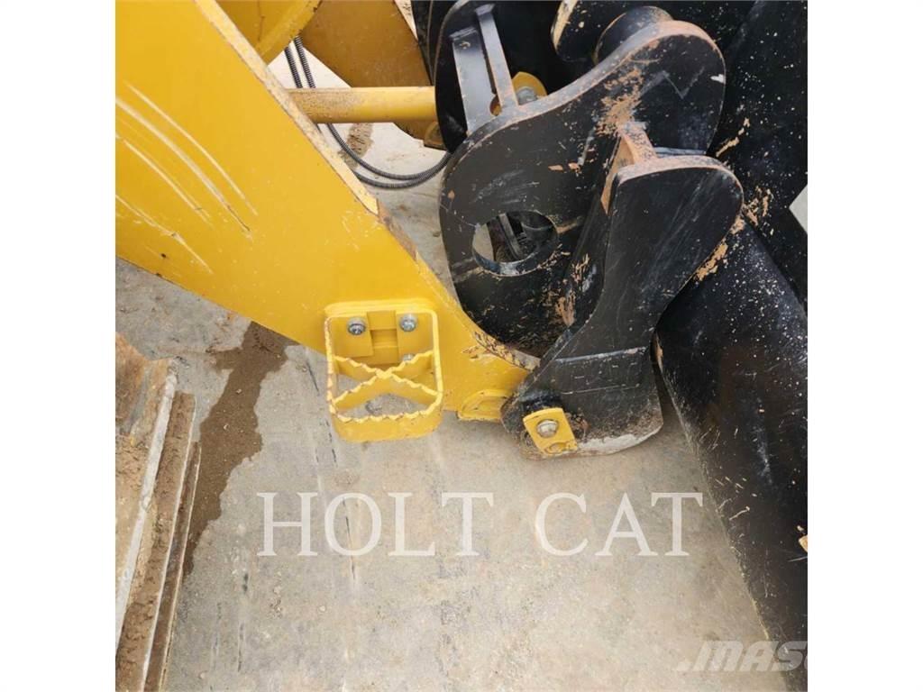 CAT 953 Telakuormaajat