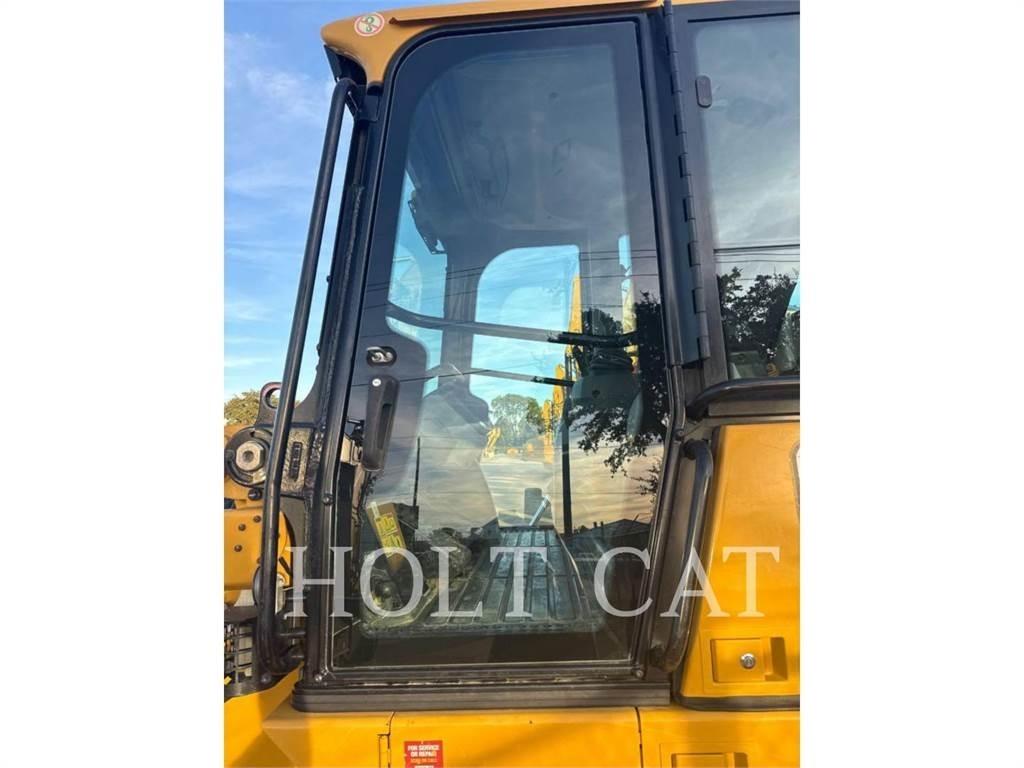 CAT 953 PO Telakuormaajat