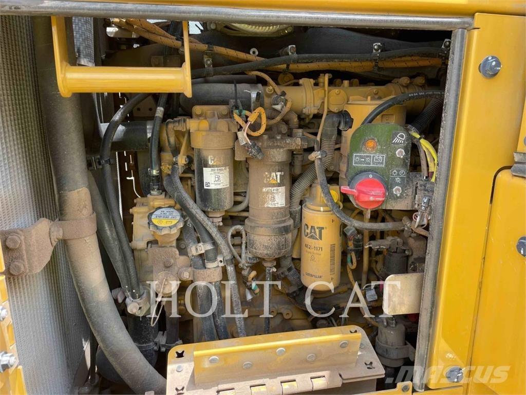 CAT 953 QC Telakuormaajat