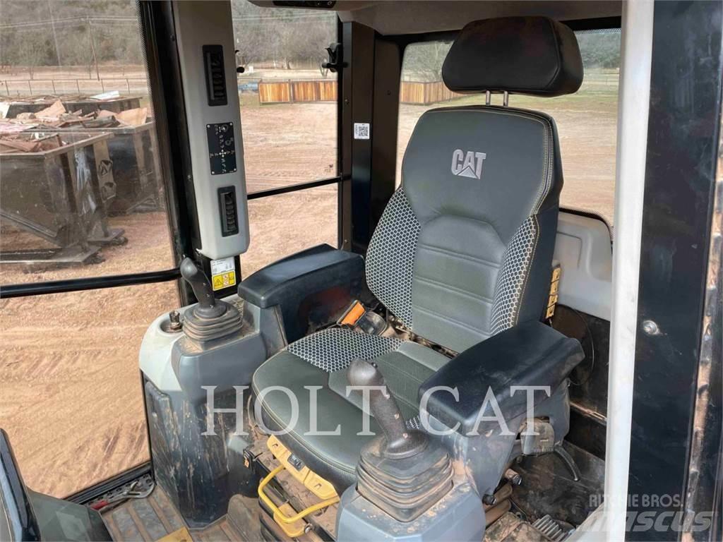 CAT 95312 Telakuormaajat