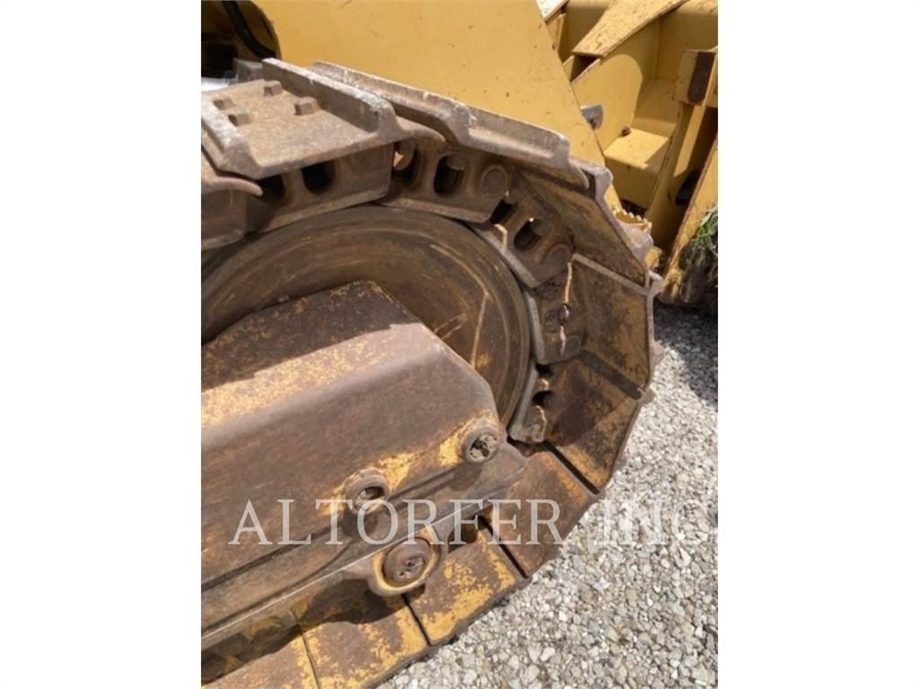 CAT 953D Telakuormaajat