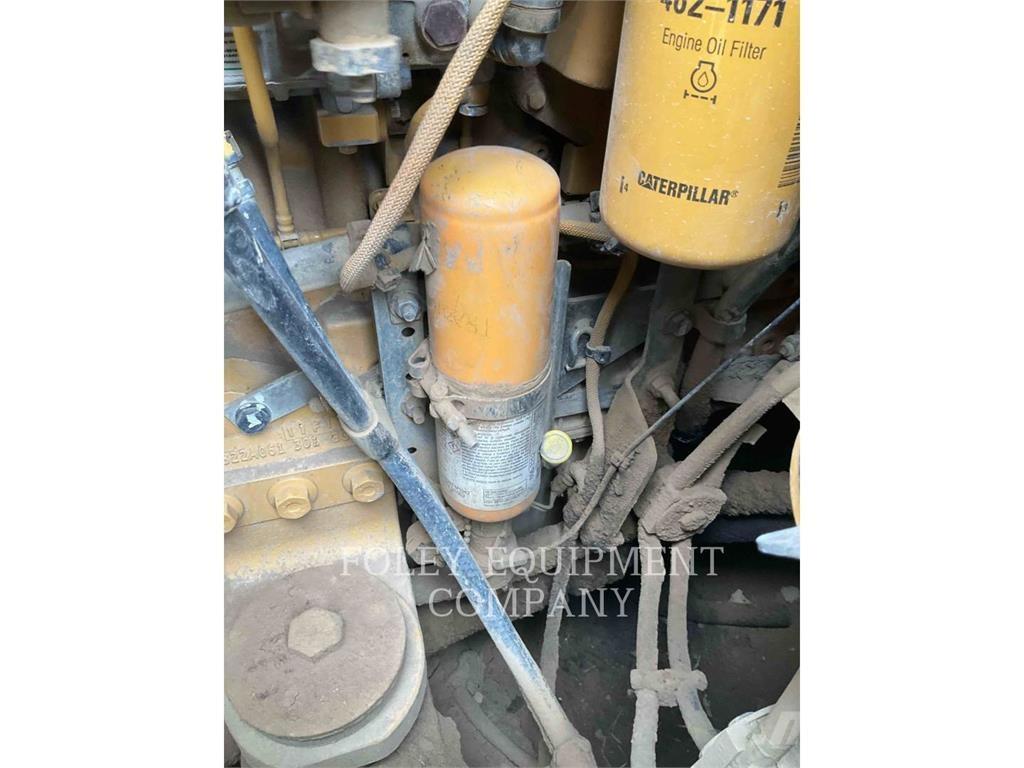 CAT 953D Telakuormaajat