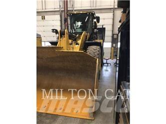 CAT 962M Pyöräkuormaajat