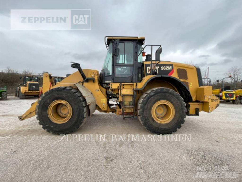 CAT 962M Pyöräkuormaajat