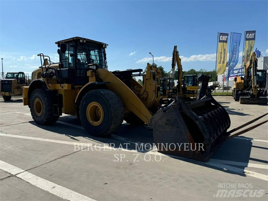 CAT 962M Pyöräkuormaajat