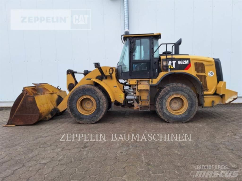 CAT 962M Pyöräkuormaajat