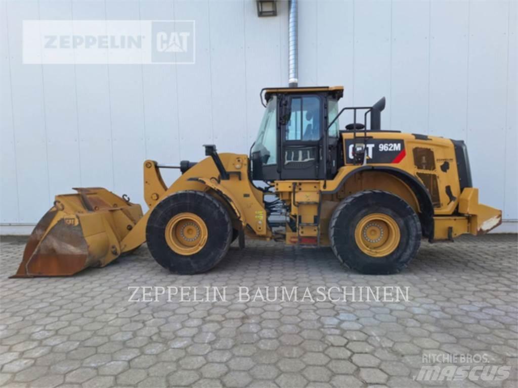 CAT 962M Pyöräkuormaajat