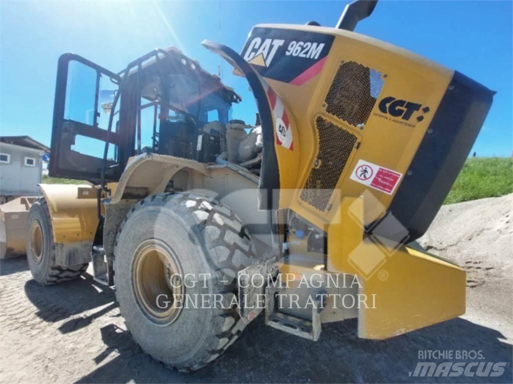 CAT 962M Pyöräkuormaajat