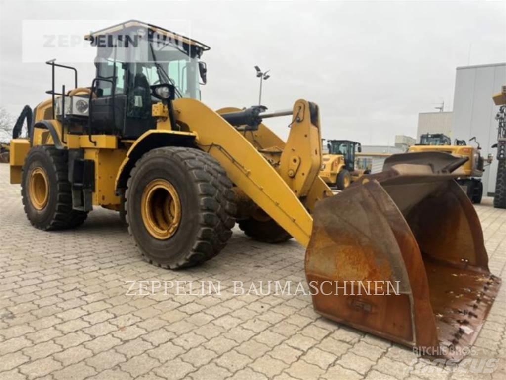 CAT 962M Pyöräkuormaajat