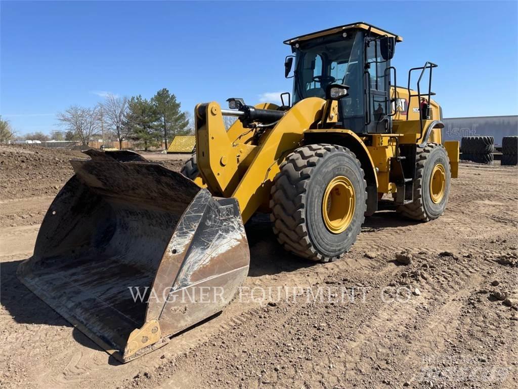 CAT 962M Pyöräkuormaajat