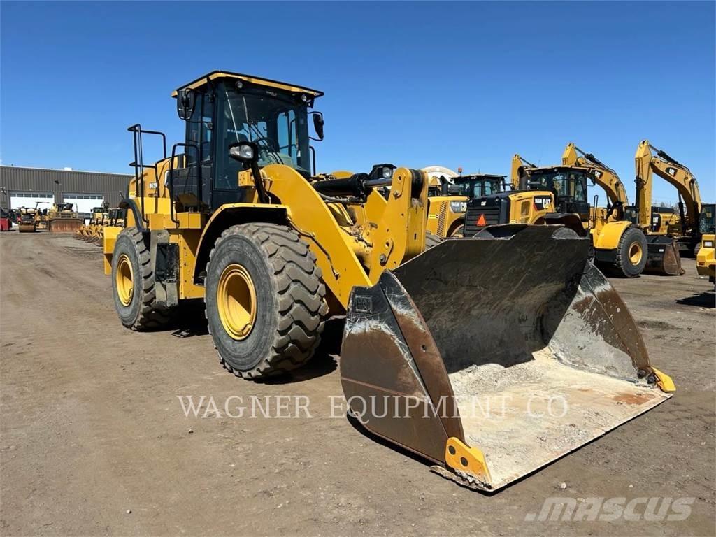 CAT 962M Pyöräkuormaajat