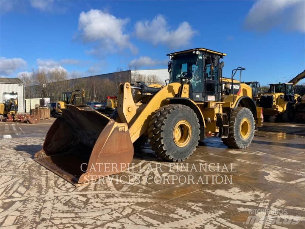CAT 962M Pyöräkuormaajat