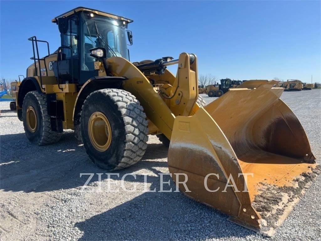 CAT 962M Pyöräkuormaajat