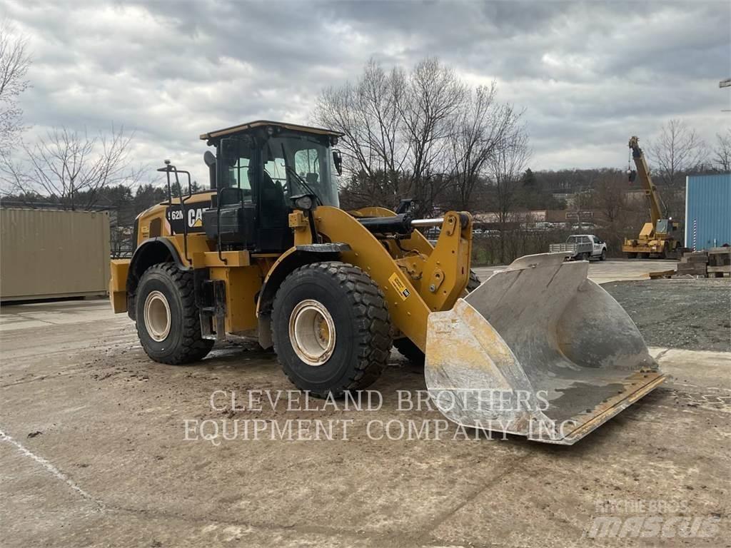 CAT 962M Pyöräkuormaajat
