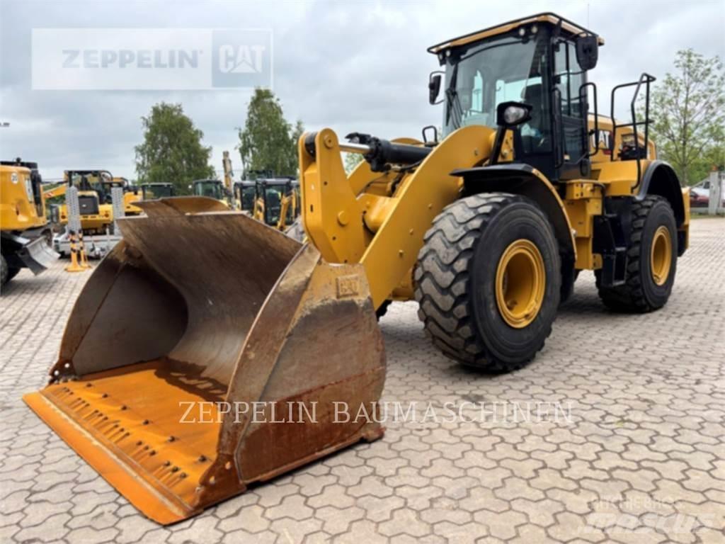 CAT 962M Pyöräkuormaajat