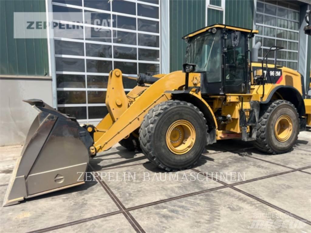CAT 962M Pyöräkuormaajat