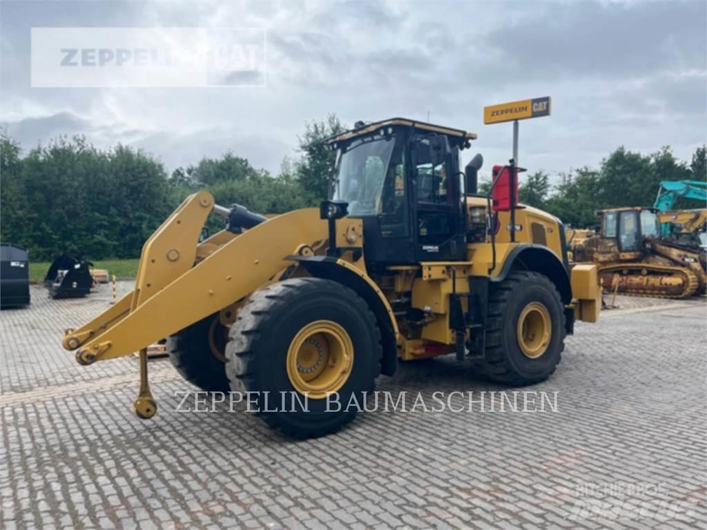 CAT 962M Pyöräkuormaajat