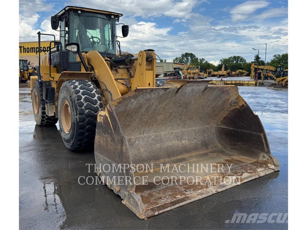 CAT 962M Pyöräkuormaajat