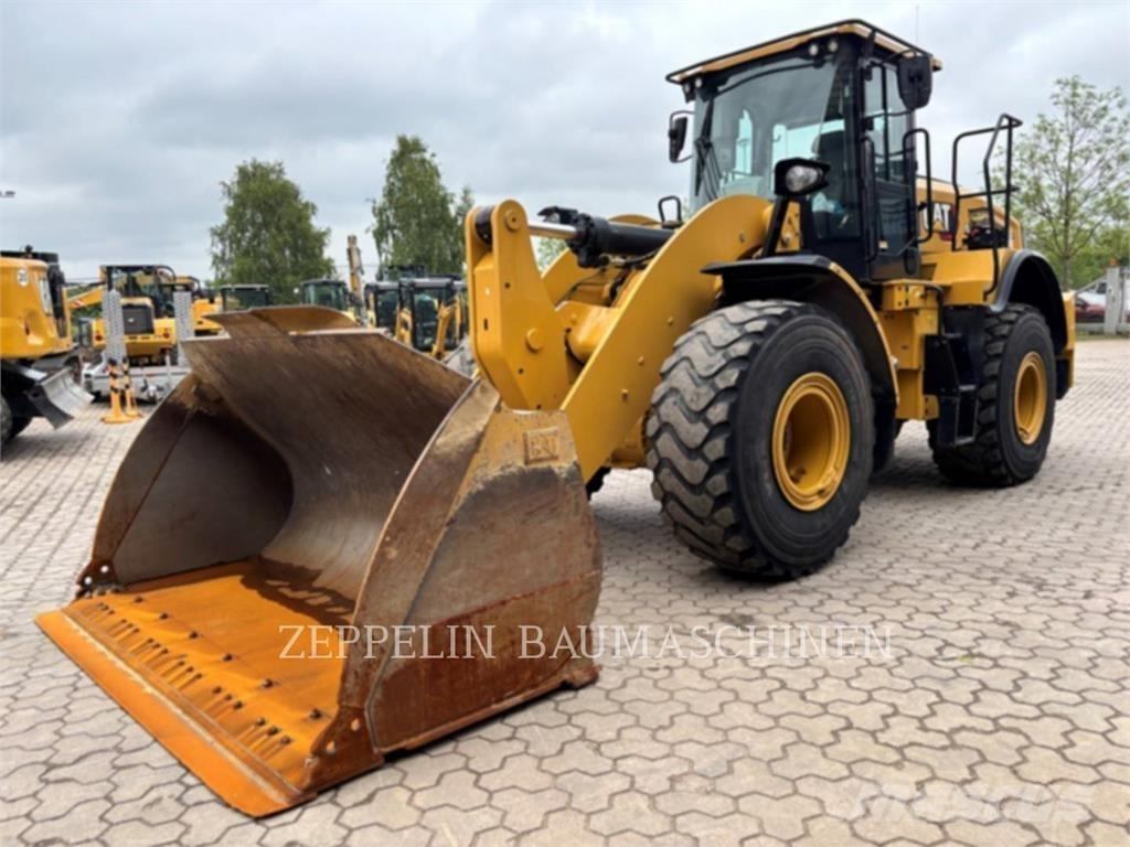 CAT 962M Pyöräkuormaajat