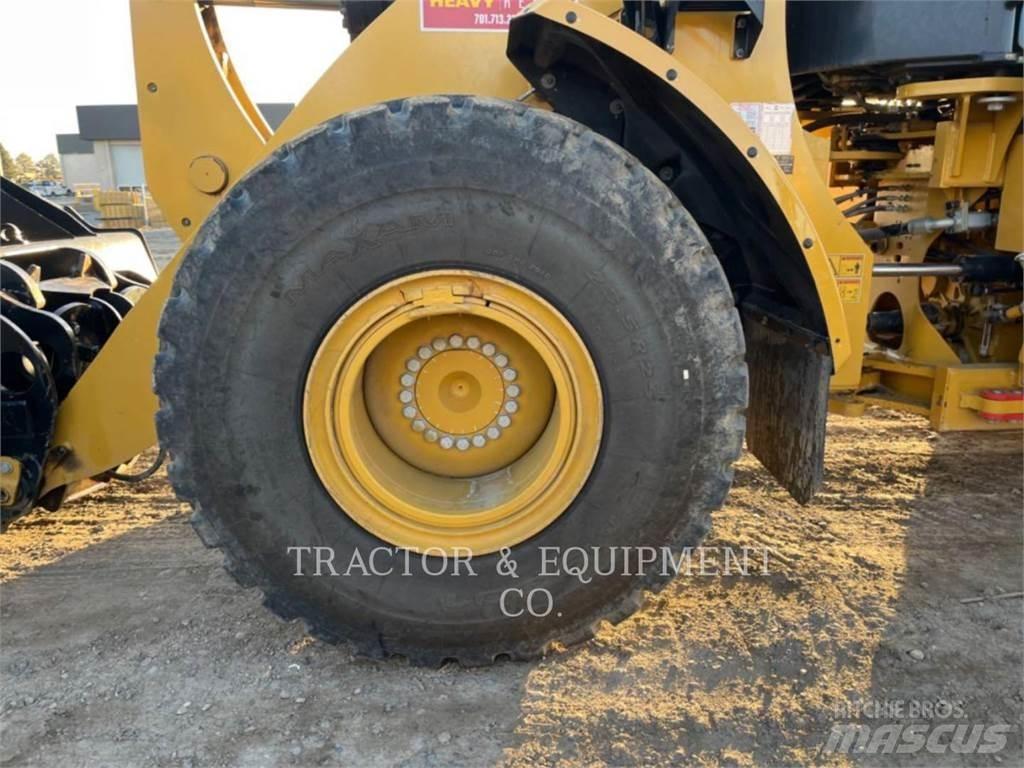 CAT 962M Pyöräkuormaajat