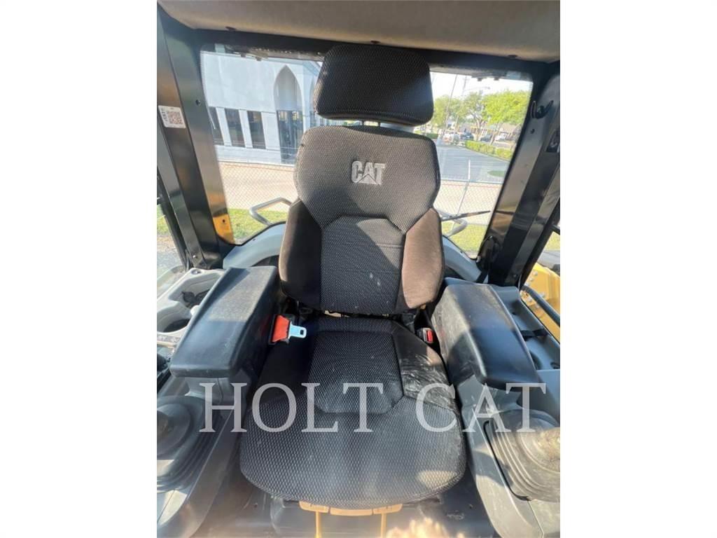 CAT 963 Telakuormaajat