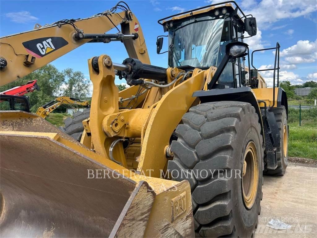 CAT 966 Pyöräkuormaajat