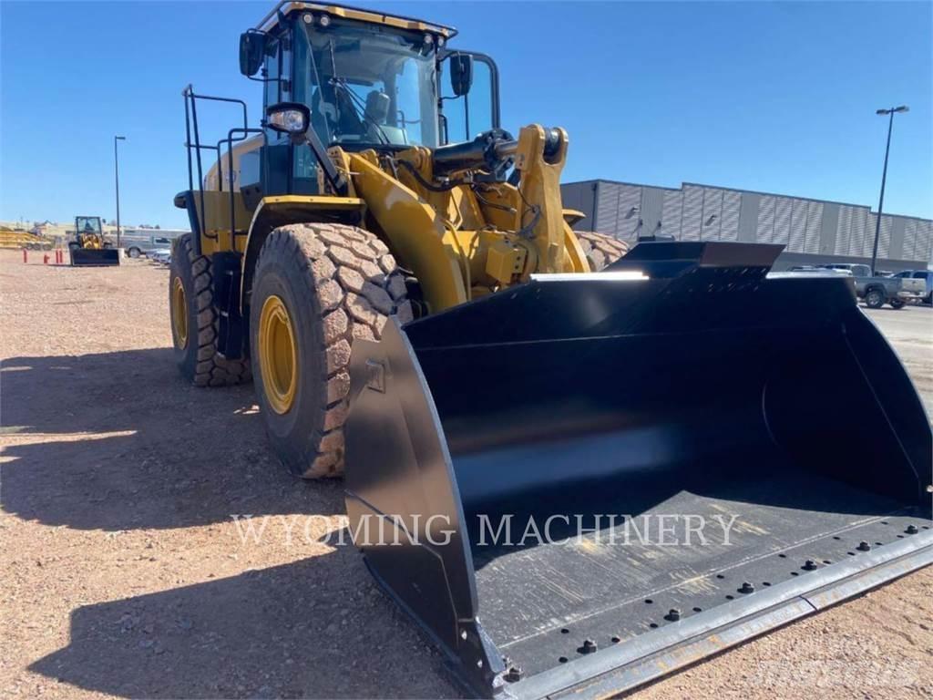 CAT 966 Pyöräkuormaajat