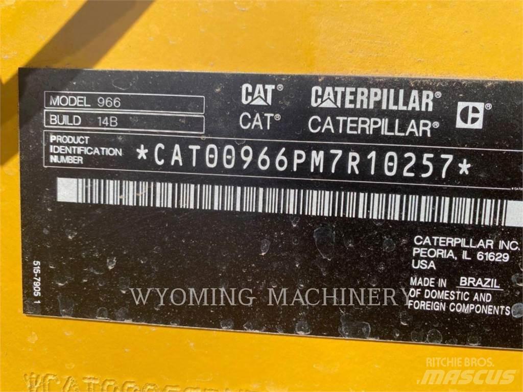 CAT 966 Pyöräkuormaajat