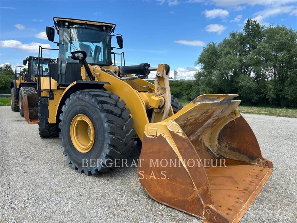 CAT 966 Pyöräkuormaajat