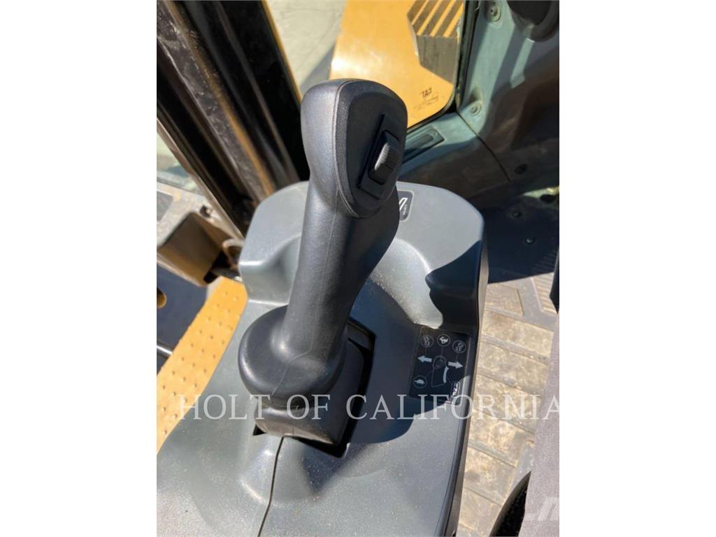 CAT 966 Pyöräkuormaajat