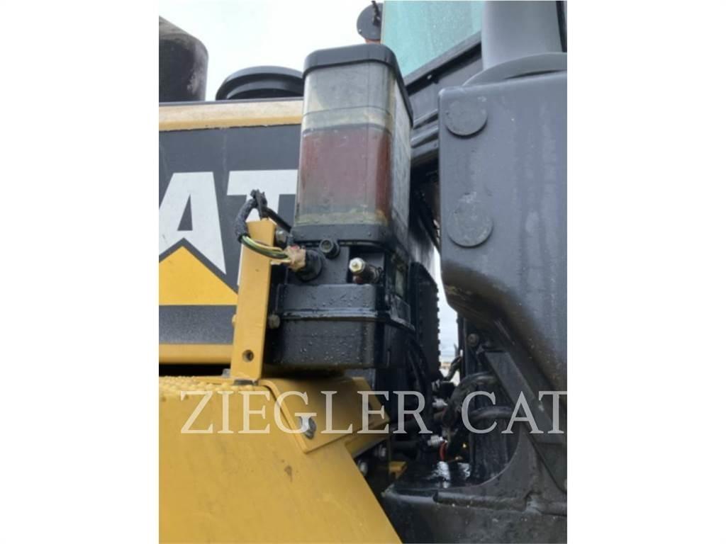 CAT 966K Pyöräkuormaajat