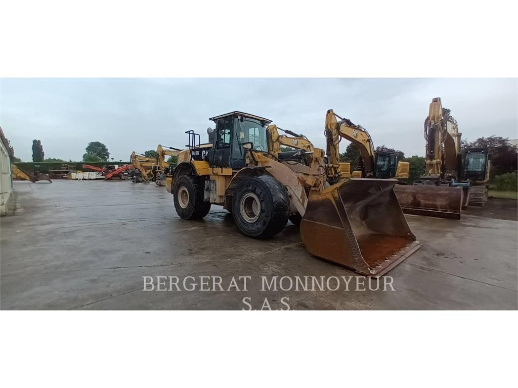 CAT 966K Pyöräkuormaajat
