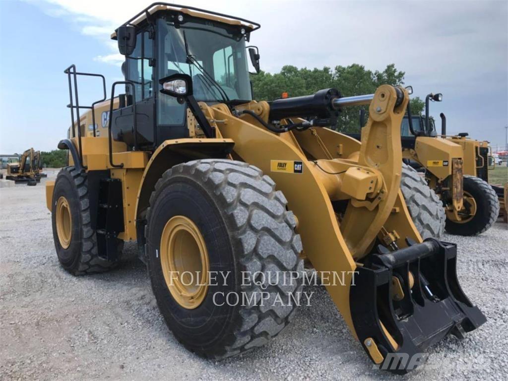 CAT 966M Pyöräkuormaajat