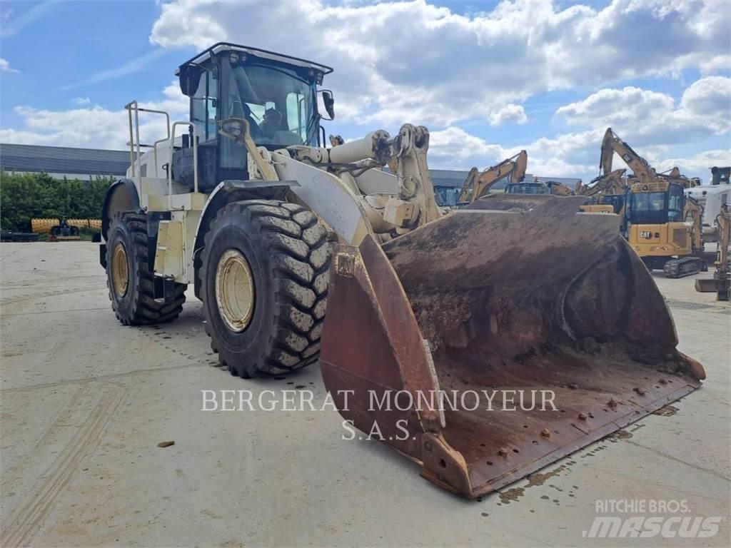 CAT 966M Pyöräkuormaajat