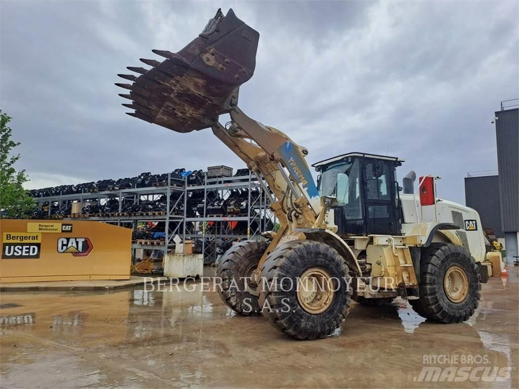CAT 966M Pyöräkuormaajat