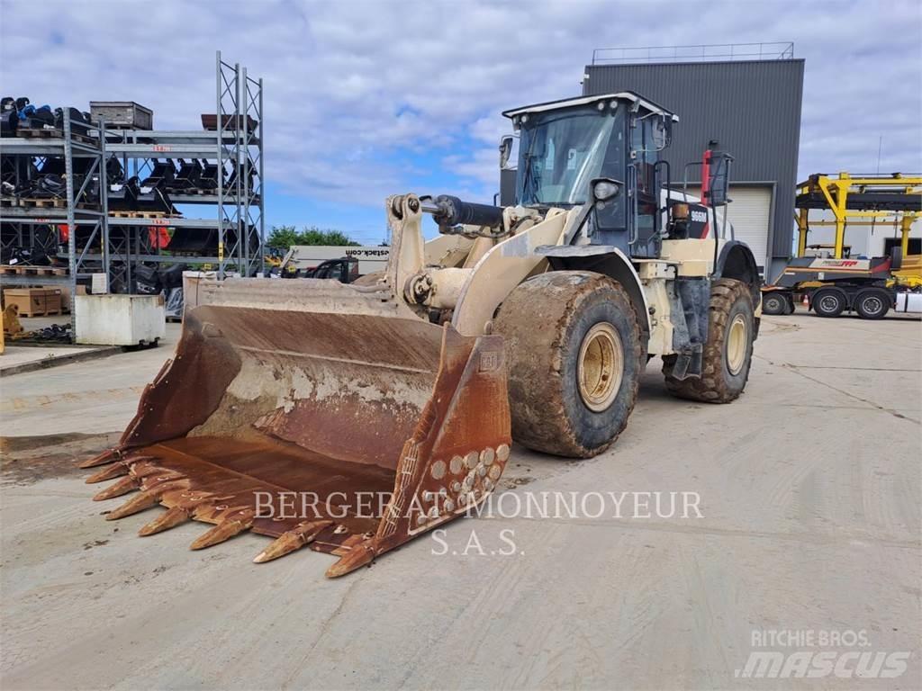 CAT 966M Pyöräkuormaajat