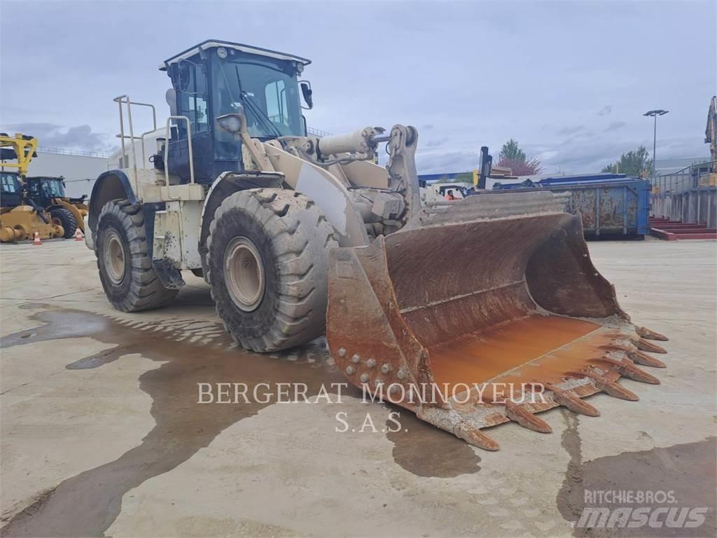CAT 966M Pyöräkuormaajat