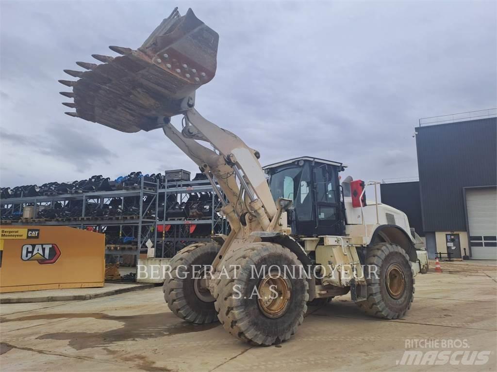 CAT 966M Pyöräkuormaajat