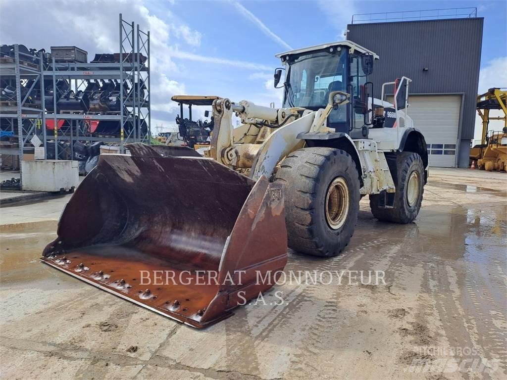 CAT 966M Pyöräkuormaajat