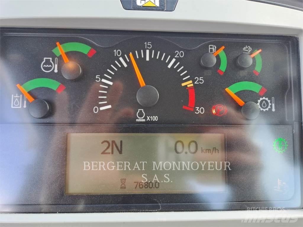 CAT 966M Pyöräkuormaajat