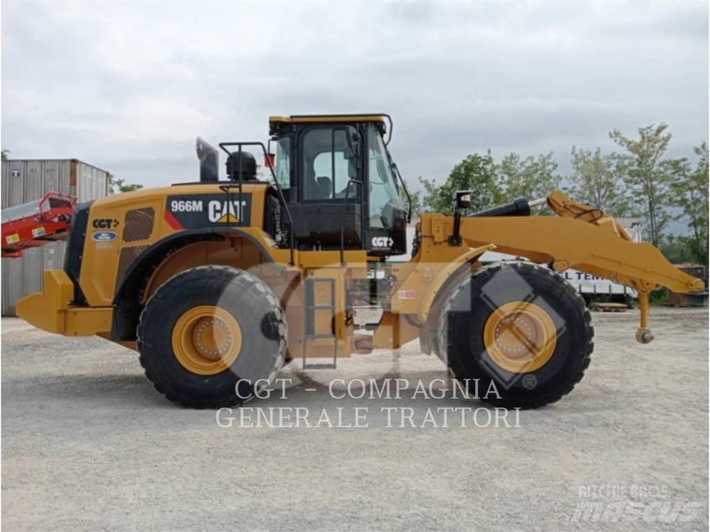 CAT 966M Pyöräkuormaajat