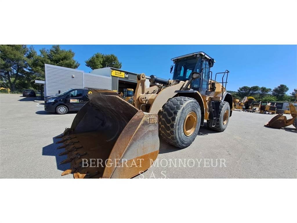 CAT 966M Pyöräkuormaajat
