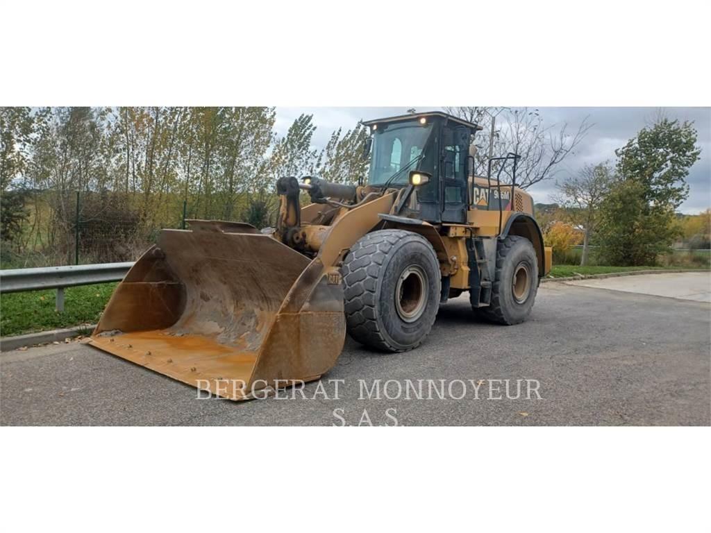 CAT 966M Pyöräkuormaajat