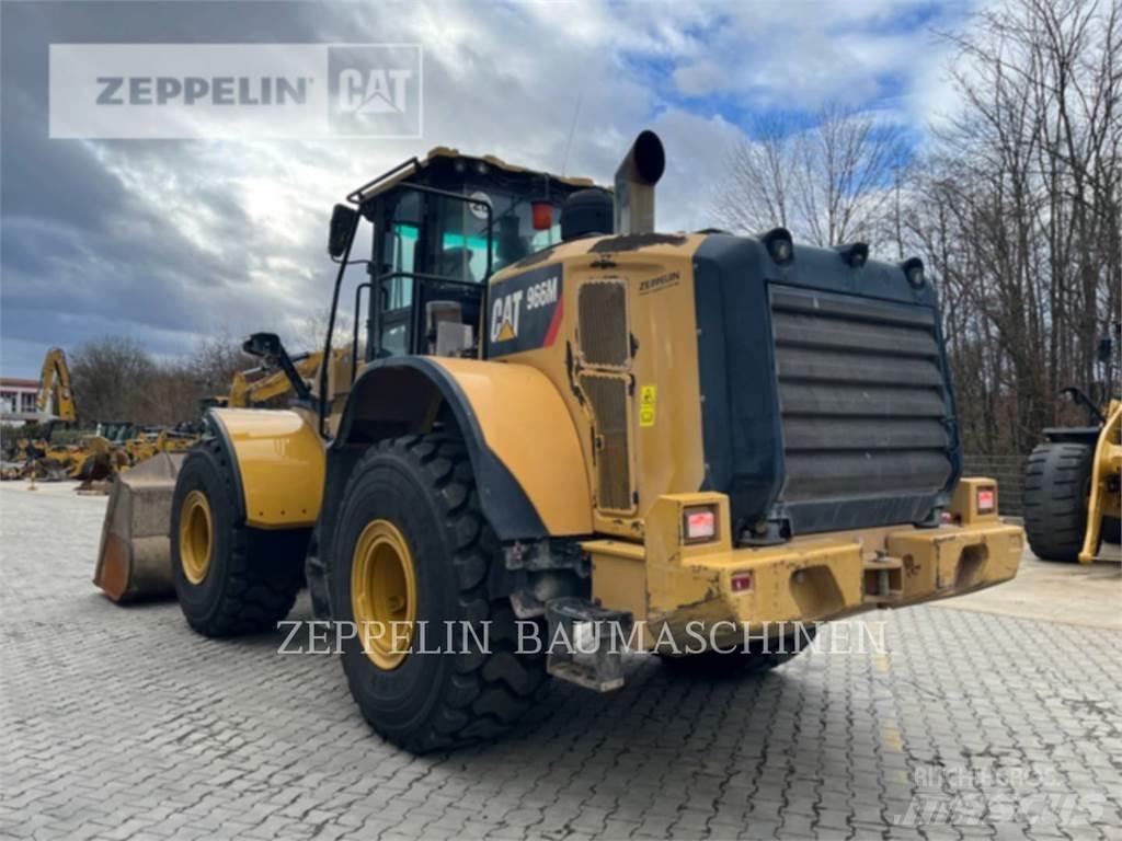 CAT 966M Pyöräkuormaajat