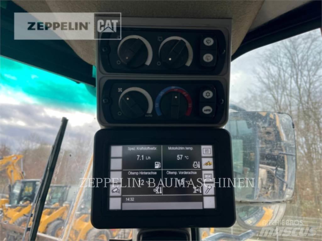 CAT 966M Pyöräkuormaajat